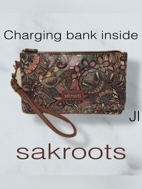 SAKROOTS Sienna Desert Spirit Power Bank Wristlet NWOT